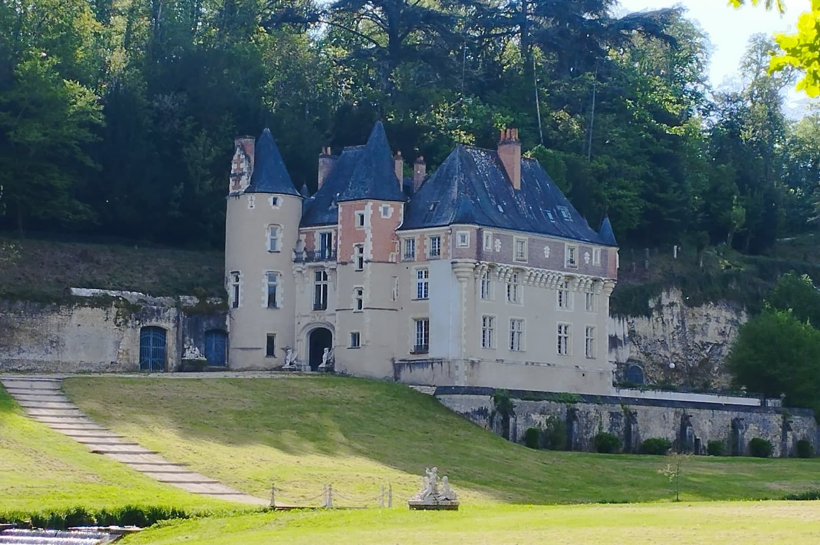 Escapade scooter au plus près du terroir terre et tresors de Touraine